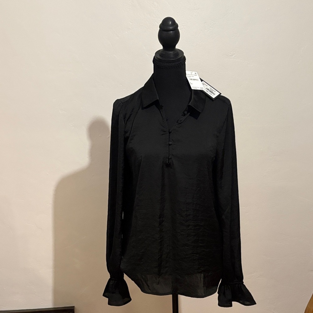 PAIGE Black Button-Front Long-Sleeve Shirt with Ruffle Cuffs